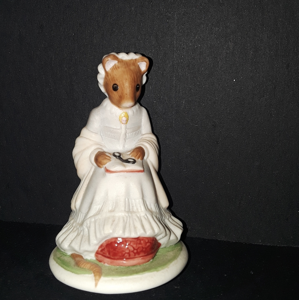 Franklin Mint Woodmouse family ELIZABETH